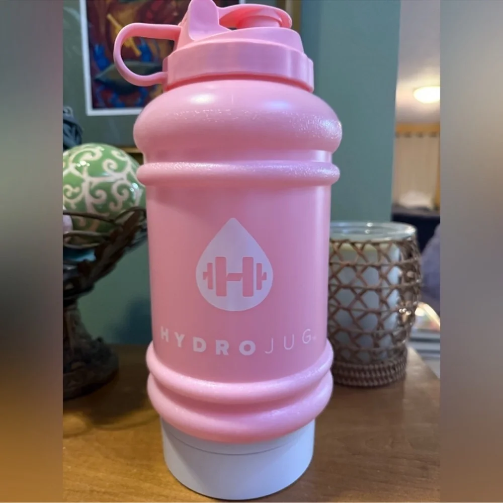HydroJug Pink water Bottle with straw Leopard
Adjustable Carrying Strap Sleeve - Picture 14 of 16